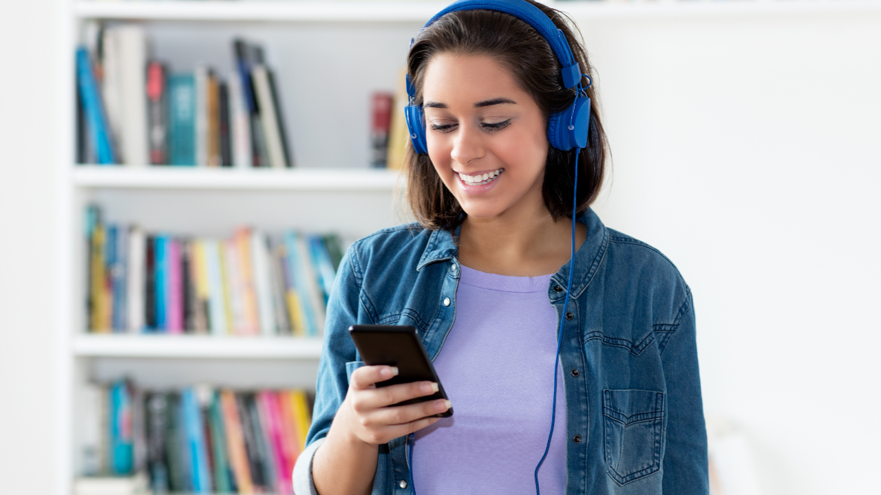 5 Ways to Engage and Interact with Your Podcast Listeners - Independent  Podcast Network